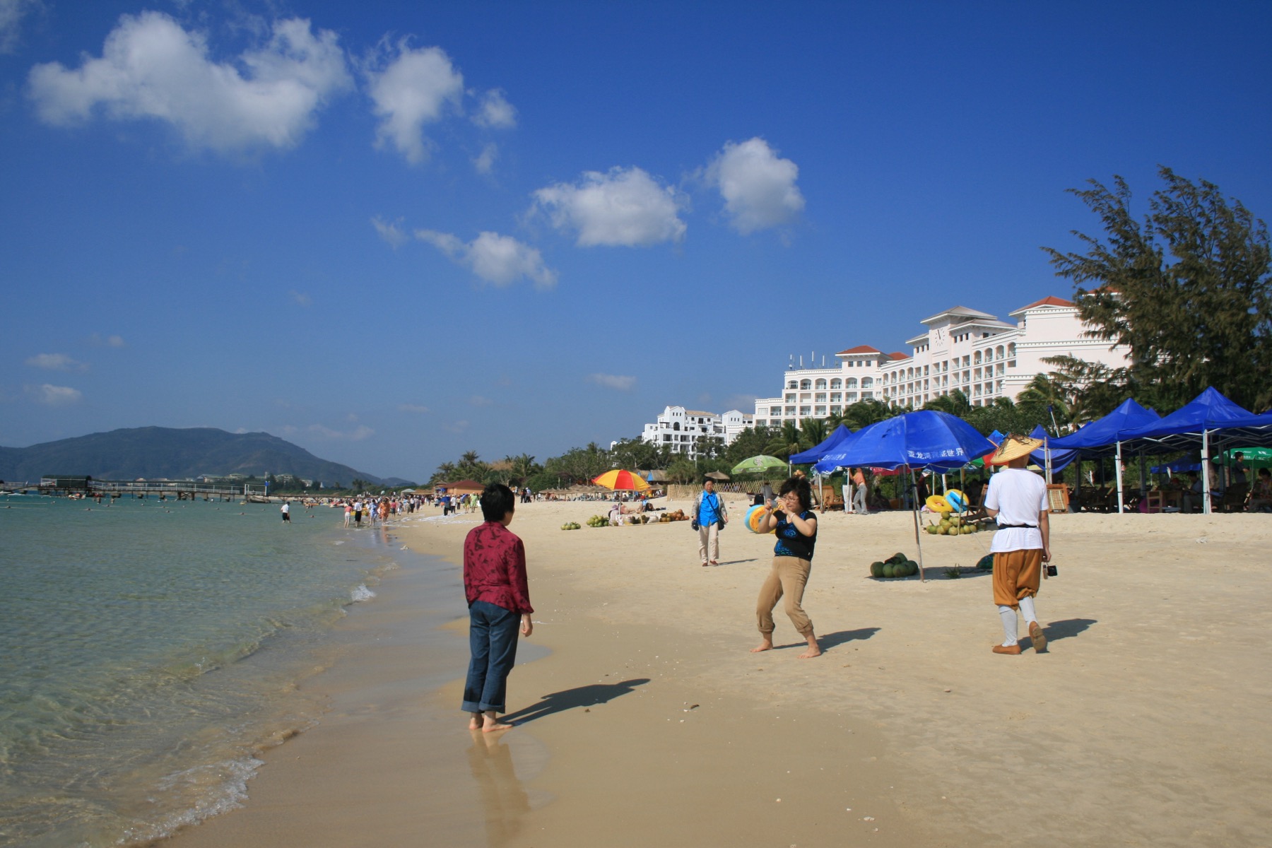 Yalong Bay on the Hainan route